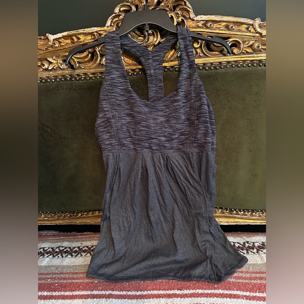 Lululemon tank top